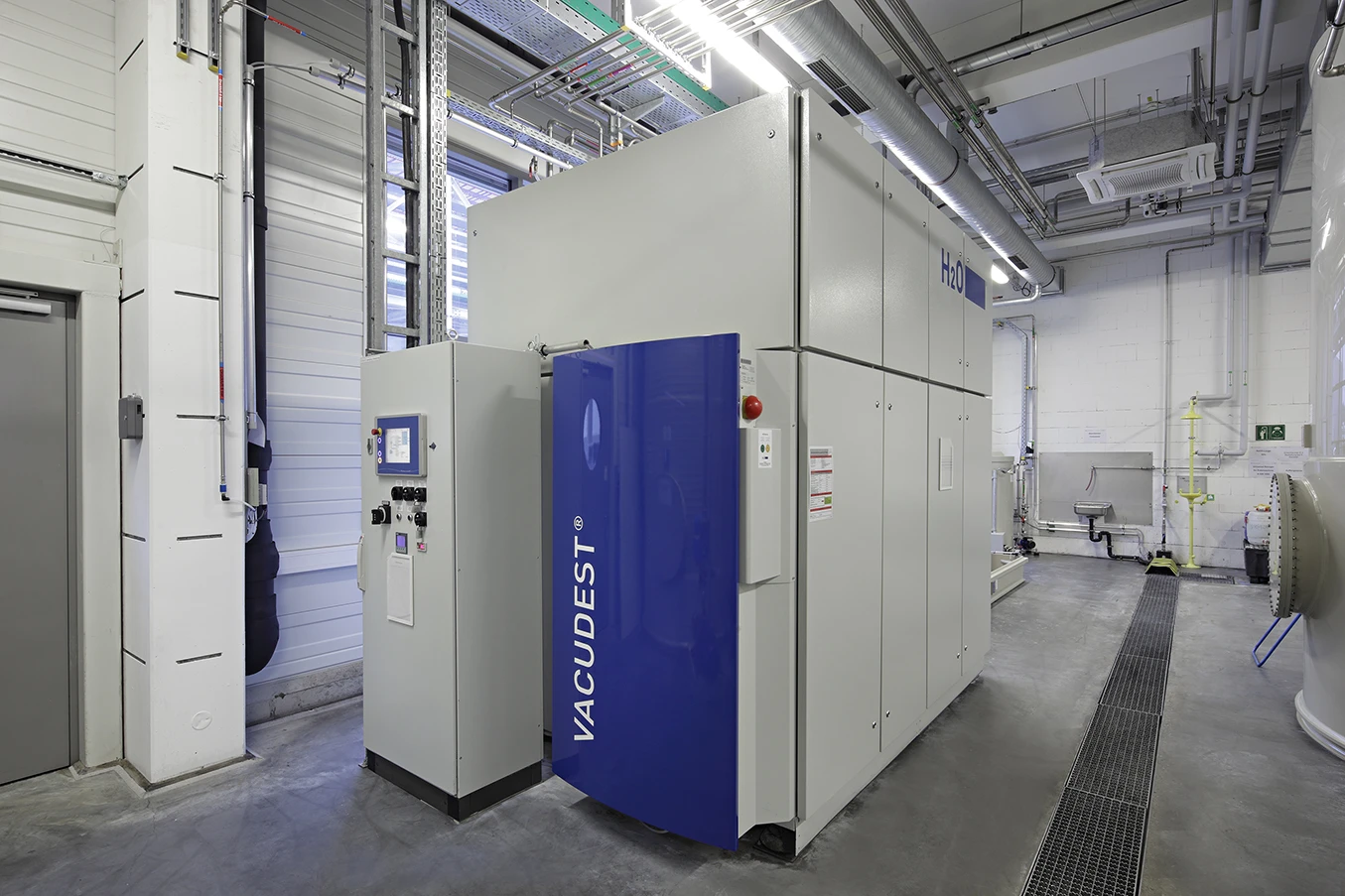 VACUDEST vacuum distillation system